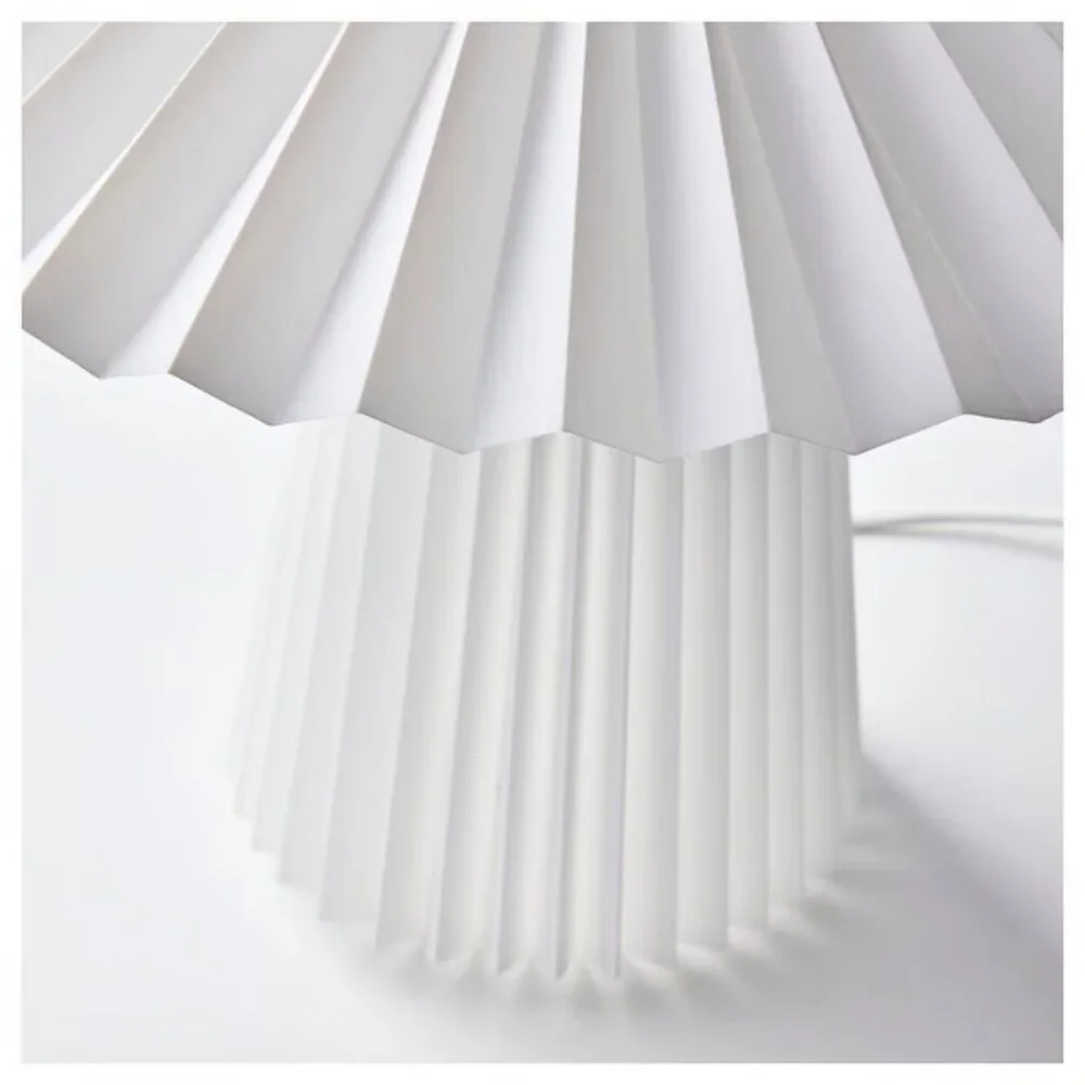 IKEA KUDDLAVA table lamp, pleated white